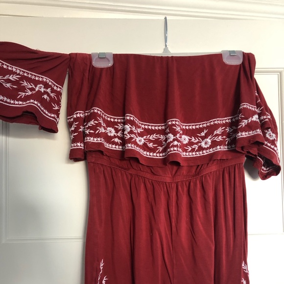 American Eagle Red Embroidered Romper - Picture 4 of 6